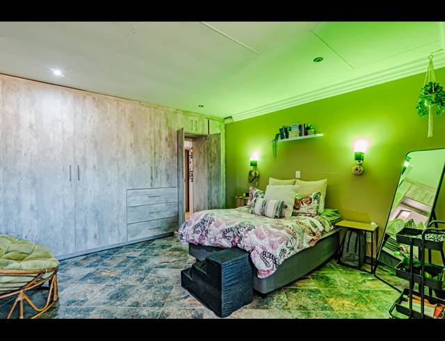 5 BEDROOM HOUSE FOR SALE IN AMANDASIG